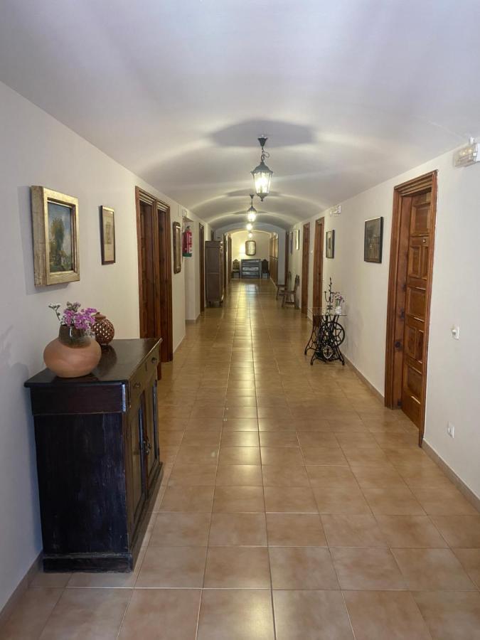Monasterio De Santa Maria De Valvanera Anguiano Esterno foto