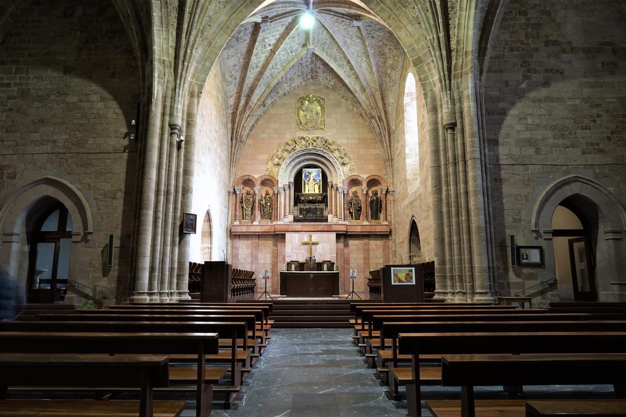 Monasterio De Santa Maria De Valvanera Anguiano Esterno foto