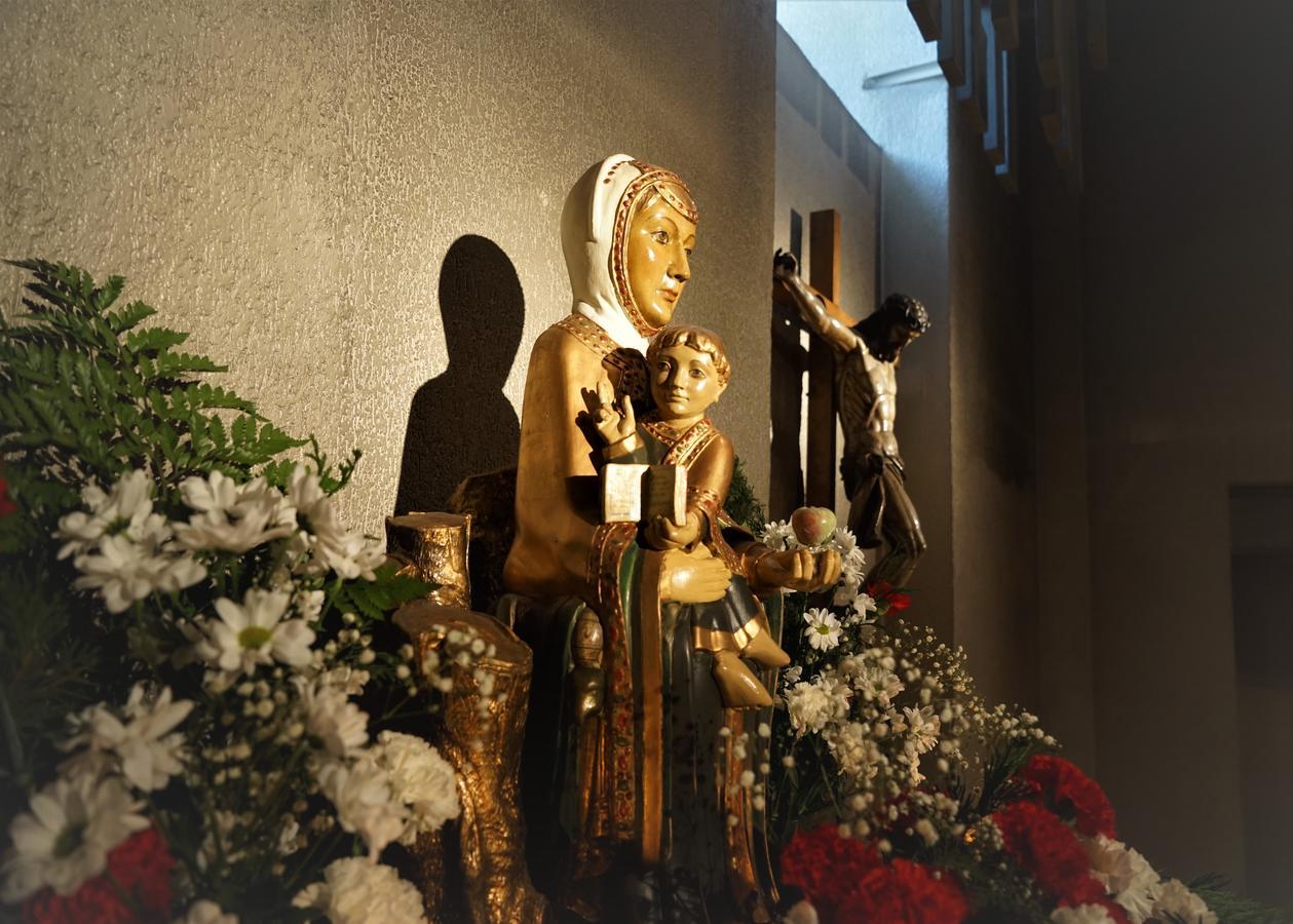Monasterio De Santa Maria De Valvanera Anguiano Esterno foto