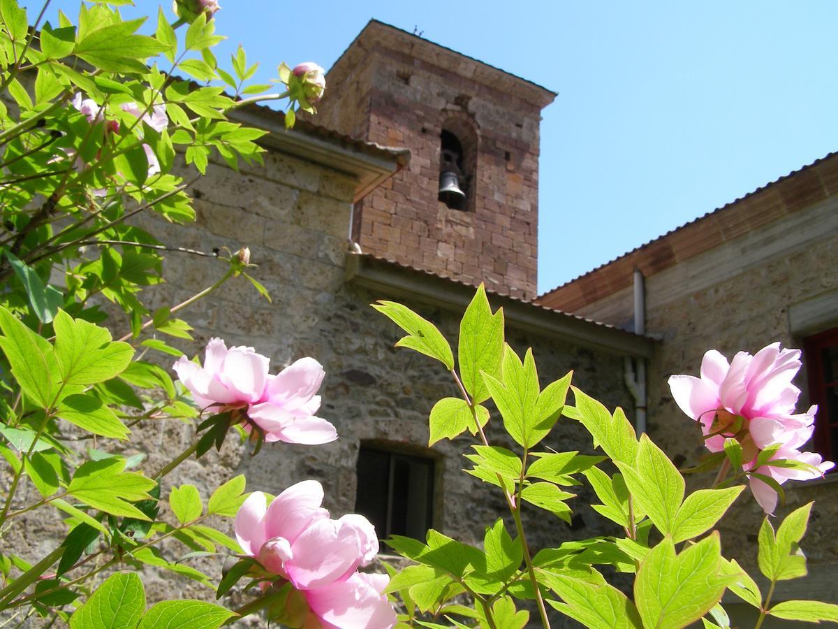 Monasterio De Santa Maria De Valvanera Anguiano Esterno foto