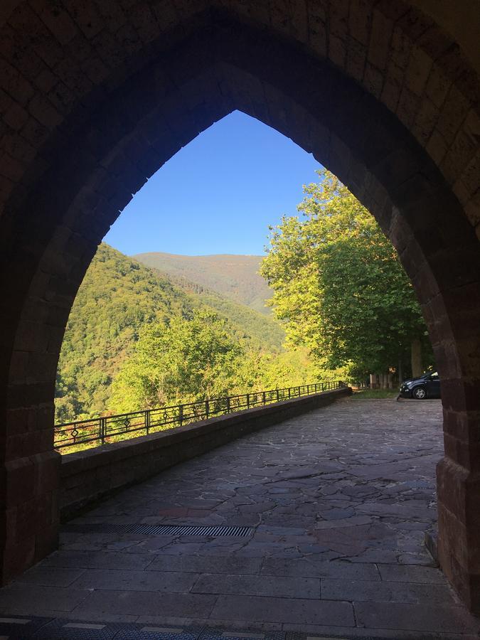 Monasterio De Santa Maria De Valvanera Anguiano Esterno foto