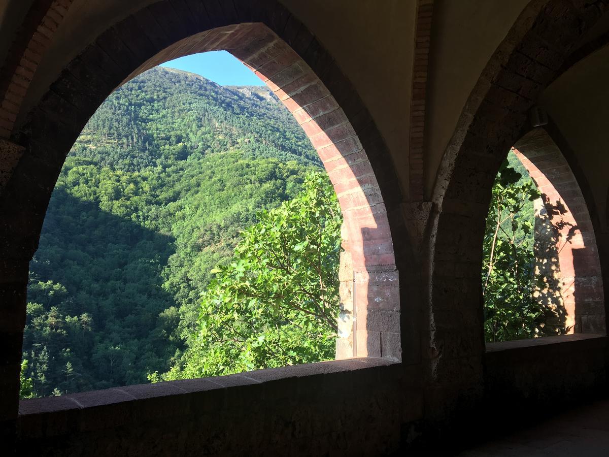 Monasterio De Santa Maria De Valvanera Anguiano Esterno foto
