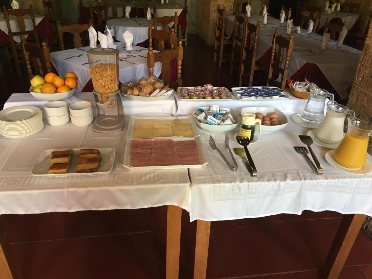 Monasterio De Santa Maria De Valvanera Anguiano Esterno foto